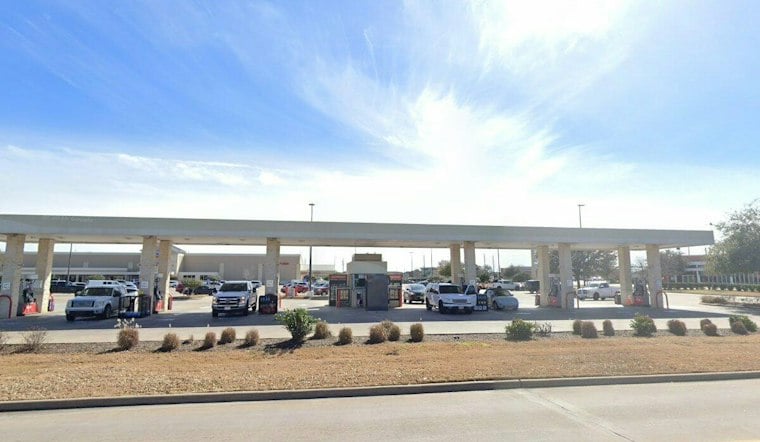 Rosenberg Driver Rams SUV Through Locked Kroger Doors, Cops Say, Over a Bathroom Emergency
