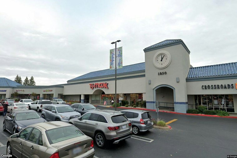 Roseville Plaza's Strange History Includes a Crocodile Escape