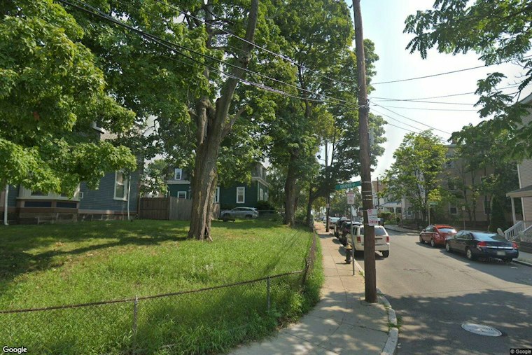 Roxbury Carjacking With Child Inside Ends Safely in Dorchester
