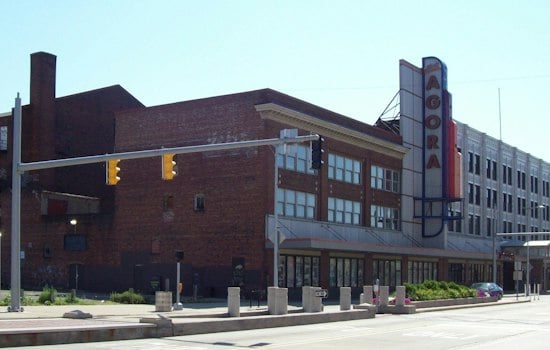 Sabrina the Teenage Witch Cast Brews Up Cleveland Reunion Stop on Dec. 4