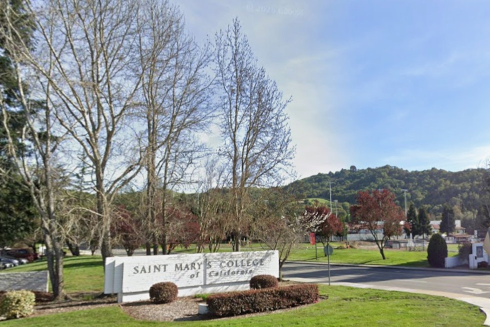 Saint Mary's Rugby Star, 19, Dies After Collapsing on Moraga Training Run