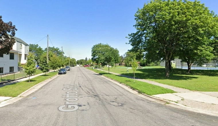 Saint Paul Teen Says Man Pressed Gun to Her Head During Saint Albans Street Traffic Stop