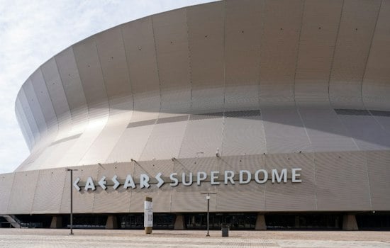 Saints Owner Gayle Benson Leads Hundreds Packing Meals at Superdome for 9/11