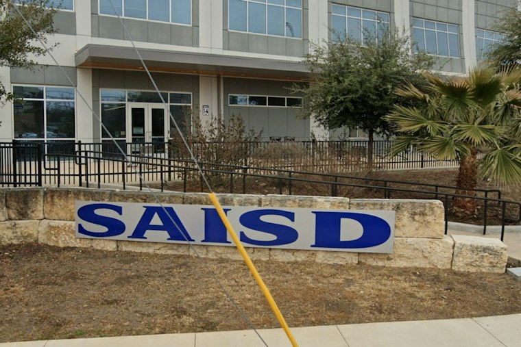 SAISD Sidelines Two Top Officials as $1.3 Billion Bond Probe Widens