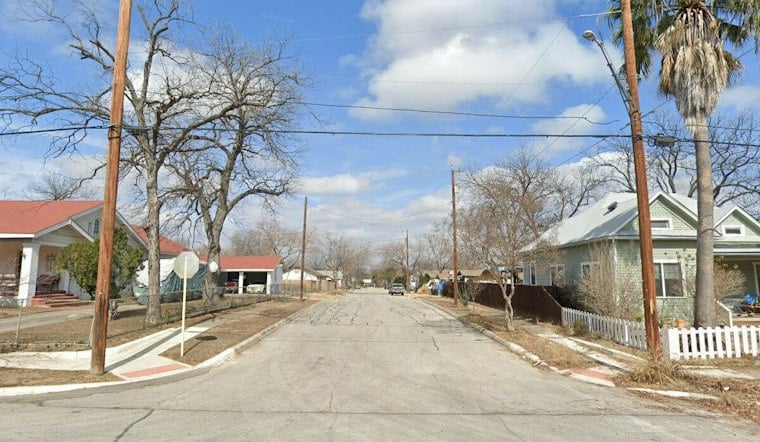 San Antonio Hit-And-Run Driver Leaves Woman Critically Hurt in Alley Off Pinto