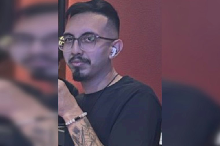 San Antonio Man, 20s, Vanishes Barefoot in Orange Clogs Near Medical Center