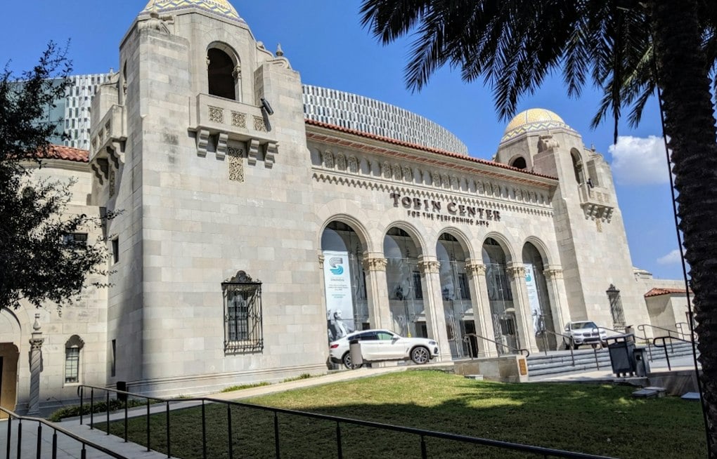 San Antonio Orchestra Opens Season With World Premiere of Violin Concerto