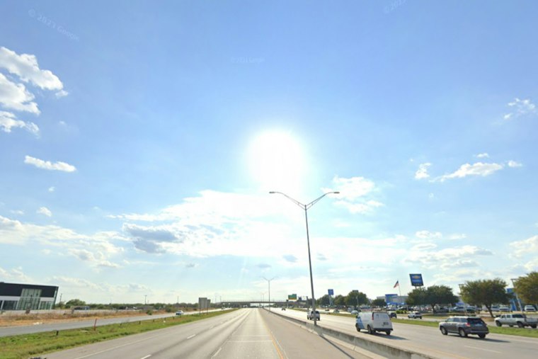 San Antonio Sizzles at 99 as Heat Advisory Scorches I-35 Corridor Monday