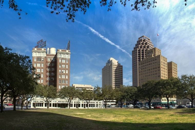 San Antonio Sizzles Through Another Brutal, Bone-Dry Heat Wave