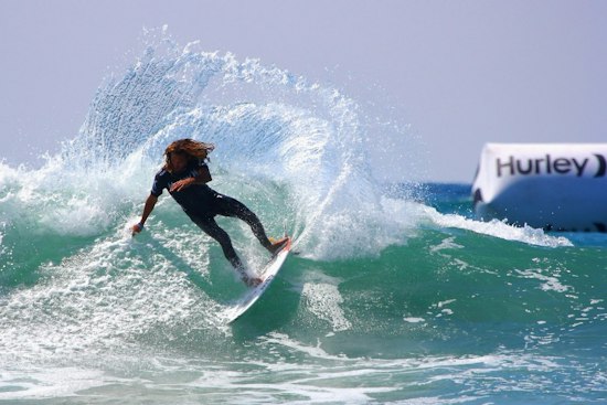 San Clemente's Lower Trestles Waits Out Flat Surf With Playoff Berths at Stake