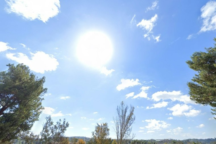 San Diego Shakes Off Morning Gloom as Desert Heat Builds