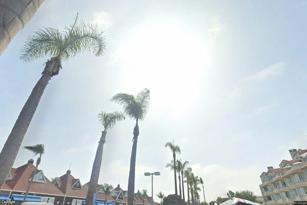 San Diego Warms Saturday as Surf Turns Sinister, Beach Hazards Linger