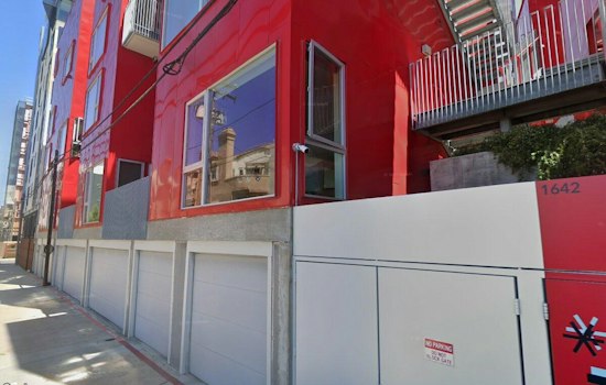 San Diego Weighs 25-Foot Smoking Buffer Around Restaurant Patios