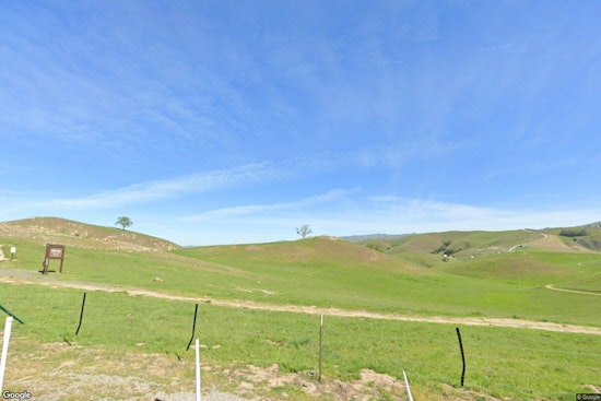 San Jose Hiker Stranded on Boccardo Loop Reports Mountain Lion Stalking Him