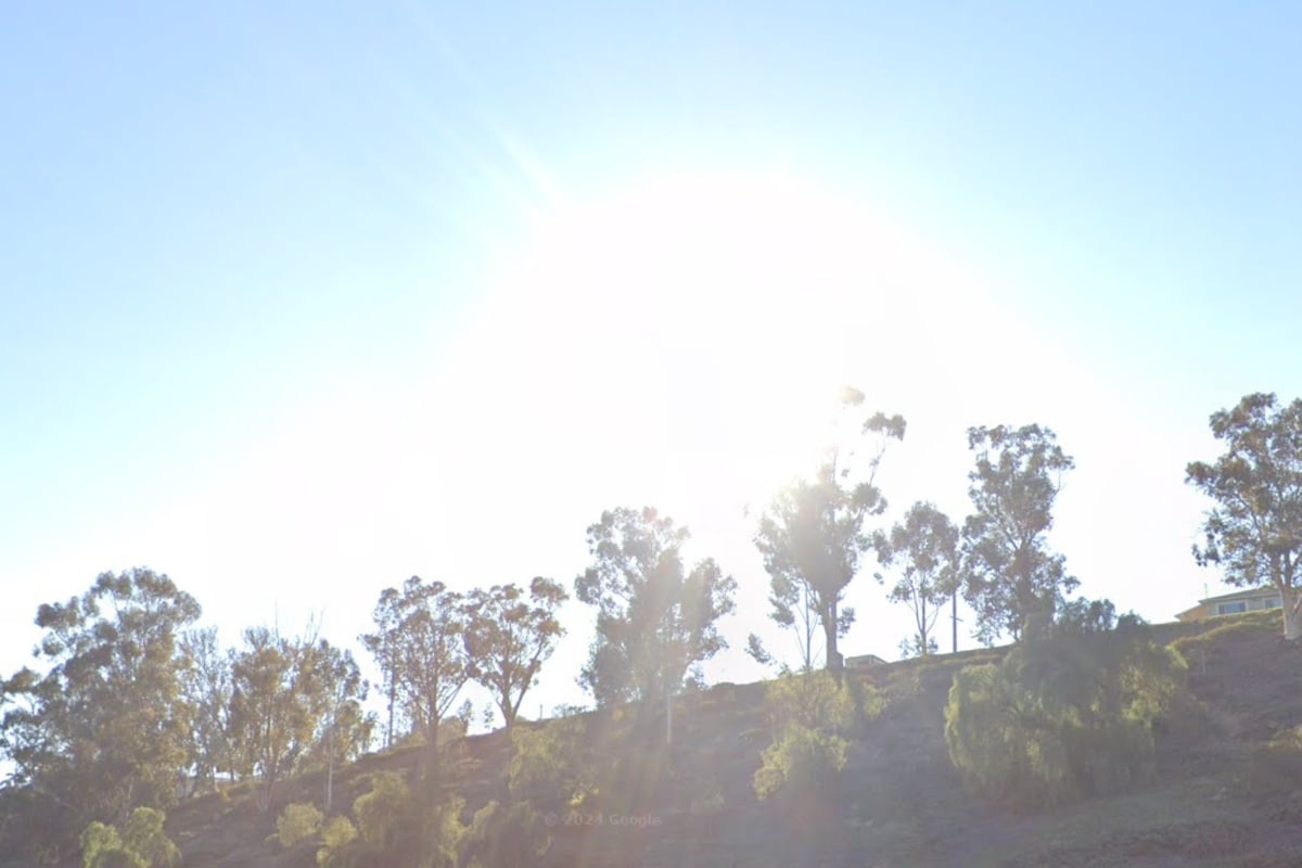 San Jose Sizzles under Sun, Braces for Blustery Weekend Winds