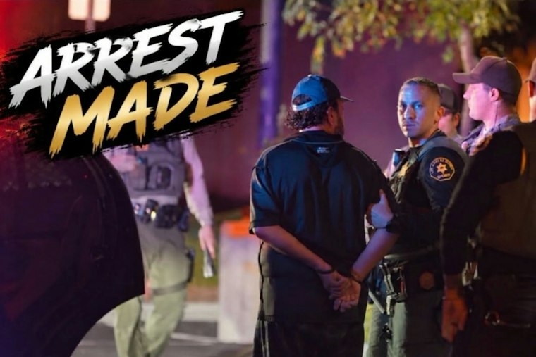 Santa Clarita Man Poses as Cop to Try to Steal Victim's Car, Deputies Say