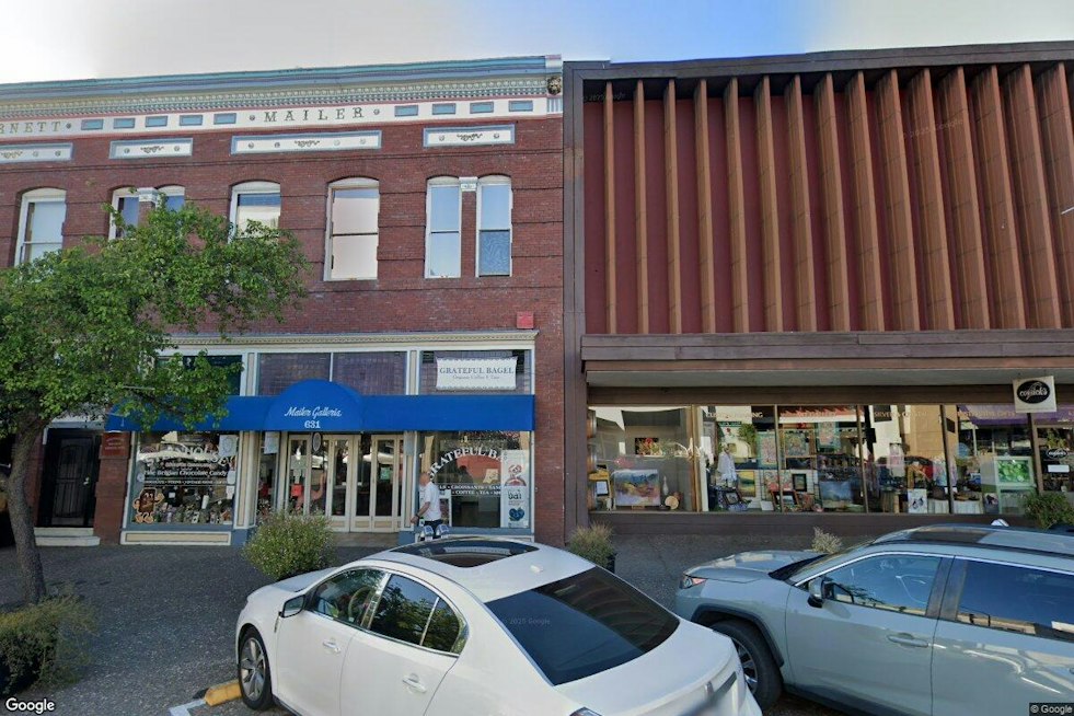 Santa Rosa Fiber Artist Turns Kitchen Dye Job Into Downtown Yarn Shop