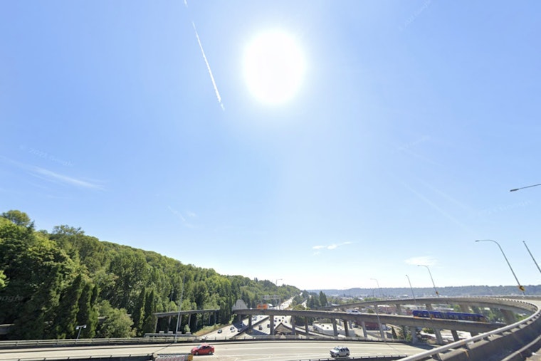 Seattle Basks In Sunny Sunday Before Labor Day Clouds Roll In