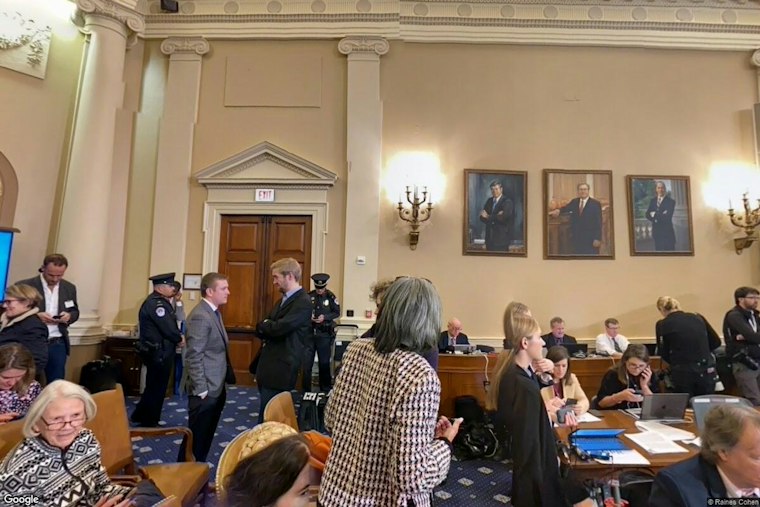 Senate Republicans' Stock Trading Ban Fails 53-47 as Democrats Demand Tougher Bill