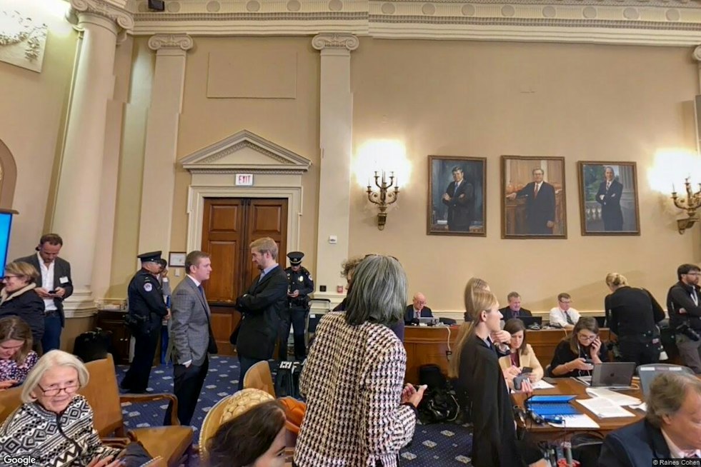 Senate Republicans' Stock Trading Ban Fails 53-47 as Democrats Demand Tougher Bill