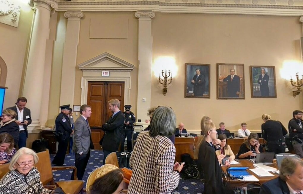 Senate Republicans' Stock Trading Ban Fails 53-47 as Democrats Demand Tougher Bill