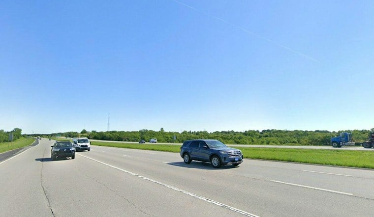 Seven-Vehicle Crash Shuts Down I-435 in Shawnee, One Person Extricated