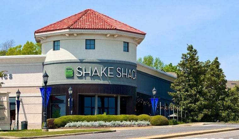 Shake Shack Opens 10th Nevada Shack at Town Square, Free Totes on Tap