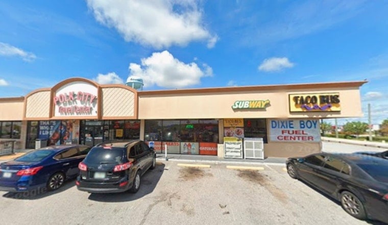 Shirtless Auburndale Man Nabs Pickles, Hides Wine in Pants, Lands Felony Charge