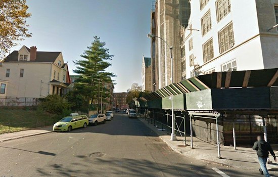 Shooter Fires Shots at South Bronx Intersection, Flees on Two-Wheeler