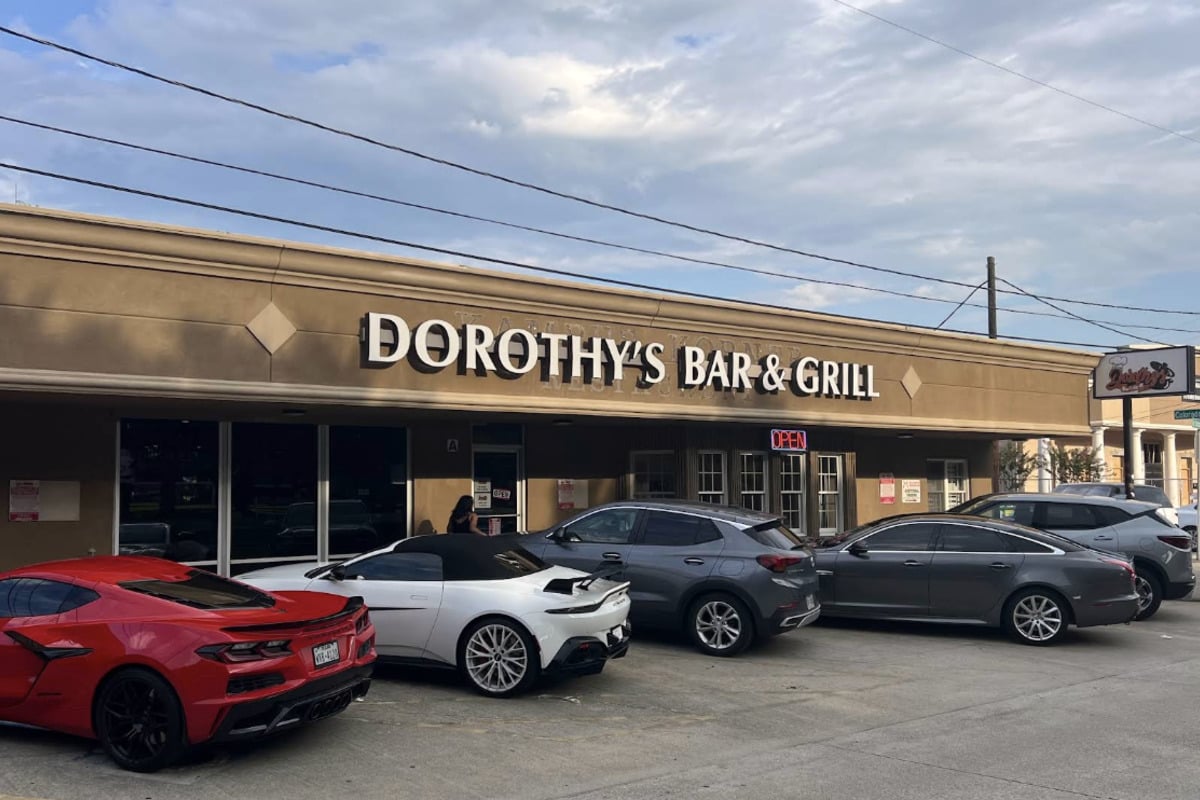 Shooting Erupts Outside Beaumont Restaurant Steps From Lamar University