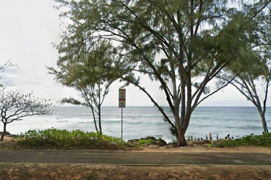 Six-Foot Shark Spotted at Pupukea's Three Tables, Lifeguards Post Warning Signs