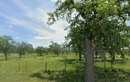 Sixth-Generation Ranching Family Opens Formando Vineyards Off Highway 16