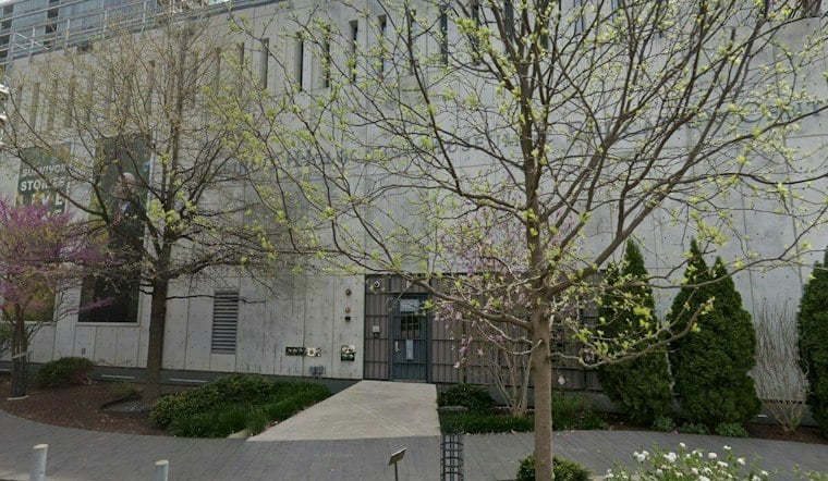 Skokie Museum Lets Visitors Question Holocaust Survivor Aaron Elster via Hologram