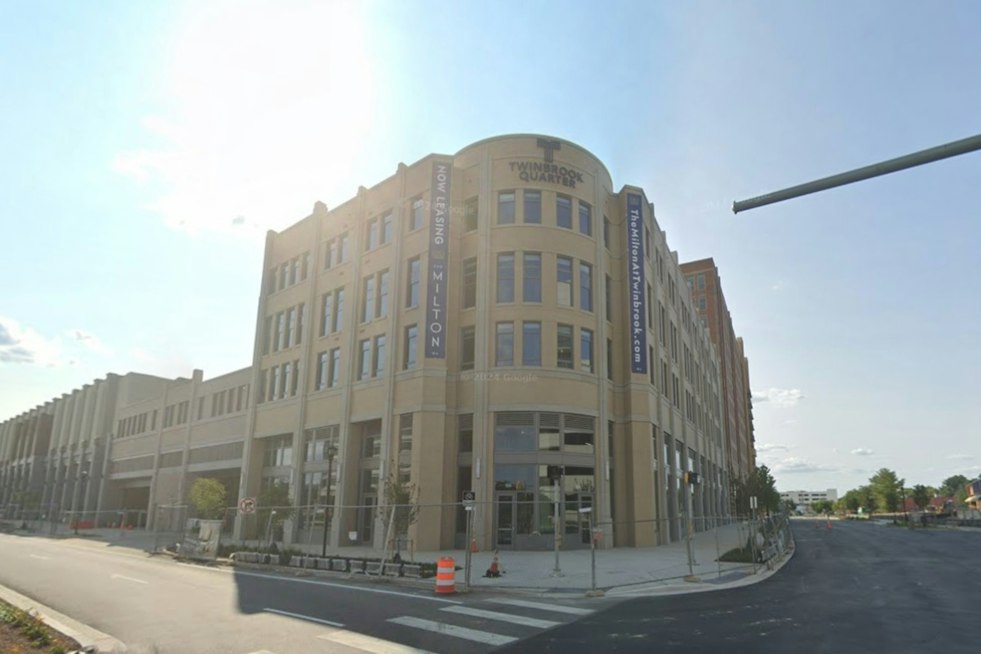 Slurp Noodles Construction Speeds Up as RIVA Boutique Signs On in Rockville