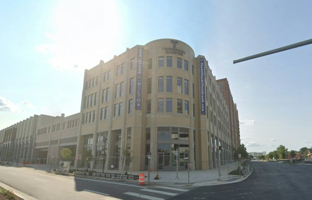 Slurp Noodles Construction Speeds Up as RIVA Boutique Signs On in Rockville