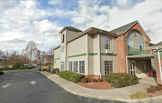 Mother Accused of Leaving Children Alone at Motel During Delivery Run