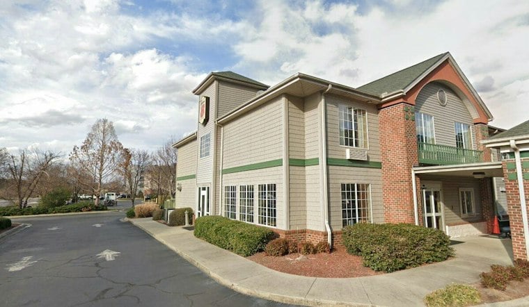 Mother Accused of Leaving Children Alone at Motel During Delivery Run