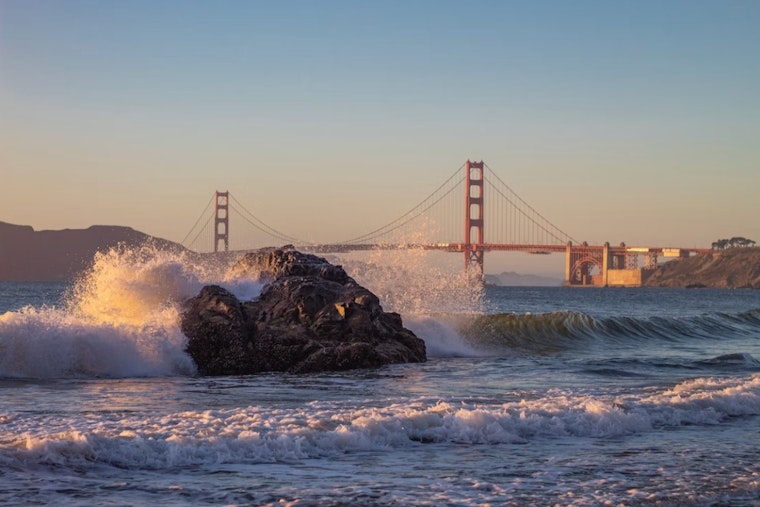 Sneaker Waves Menace San Francisco Beaches As Labor Day Warmup Rolls In