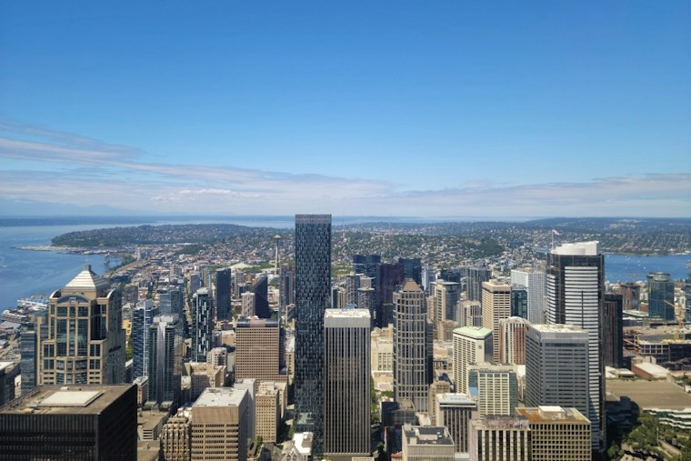Soak It In, Seattle: Sunny Saturday Hits Before Gloom Creeps Back