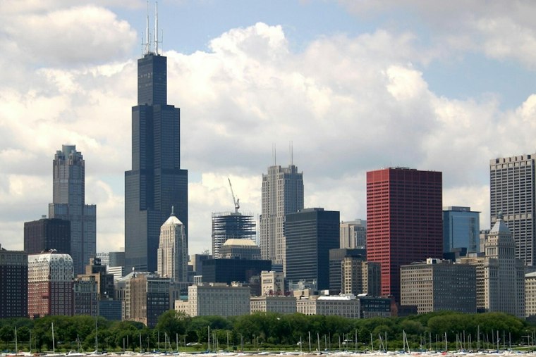 Soggy Start, Sunny Finish: Chicago Shakes Off Midweek Washout
