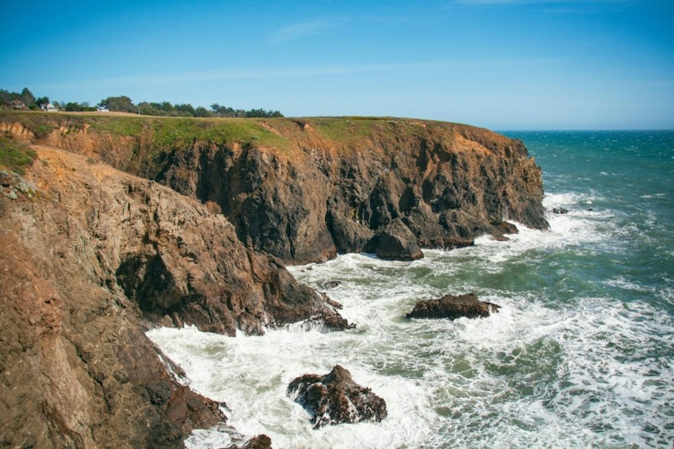 Sonoma Coast Fisherman Swept Off Rocks, Pulled to Safety by Longline Helicopter