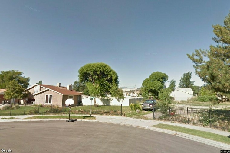 South Jordan Man Arrested After Allegedly Strangling Woman, Brandishing Weapon