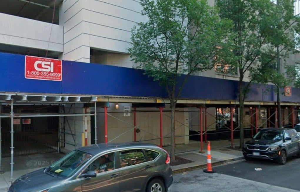 South Loop Office Tower Crumbles Into Foreclosure After DCFS Flees Code Violations