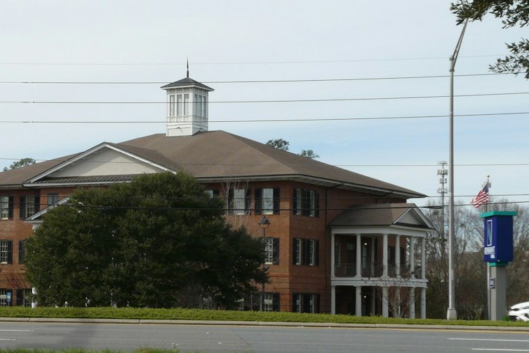 Southaven Bank Robbery Suspect Slips Away, K-9s and Chopper Join Manhunt