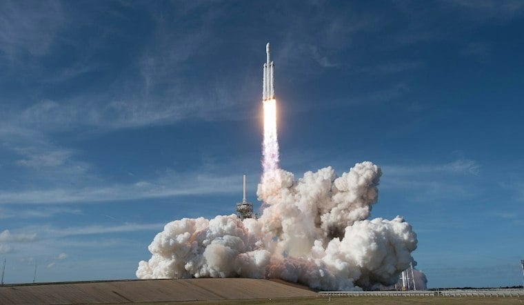 SpaceX Eyes Monday for Starship's First-Ever Trip Into Earth Orbit