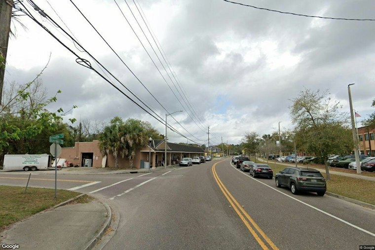 Speeding Drivers Terrorize Oceanway Middle Crossing Guard, Parents Demand Fix