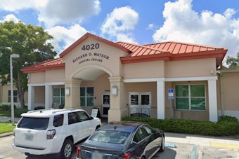 St. Johns County Opens One-Stop Service Center, Skips Courthouse Lines