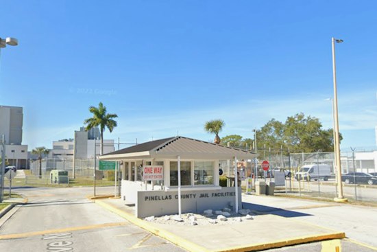 St. Petersburg Gang Member Shoots Himself in Botched Gun Buy, Police Say