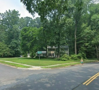 Stabbed Man Flees Car, Runs for Help on Epping Forest Road in Annapolis