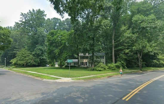 Stabbed Man Flees Car, Runs for Help on Epping Forest Road in Annapolis